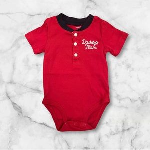 Carter’s “Daddy’s Team” Short Sleeve Bodysuit, Size 9M